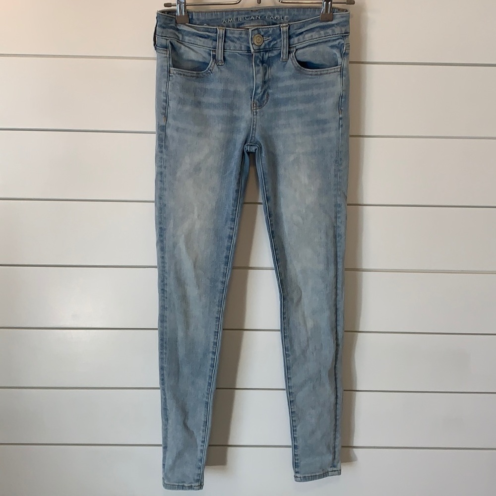 American Eagle Light Wash Jegging- Size 0